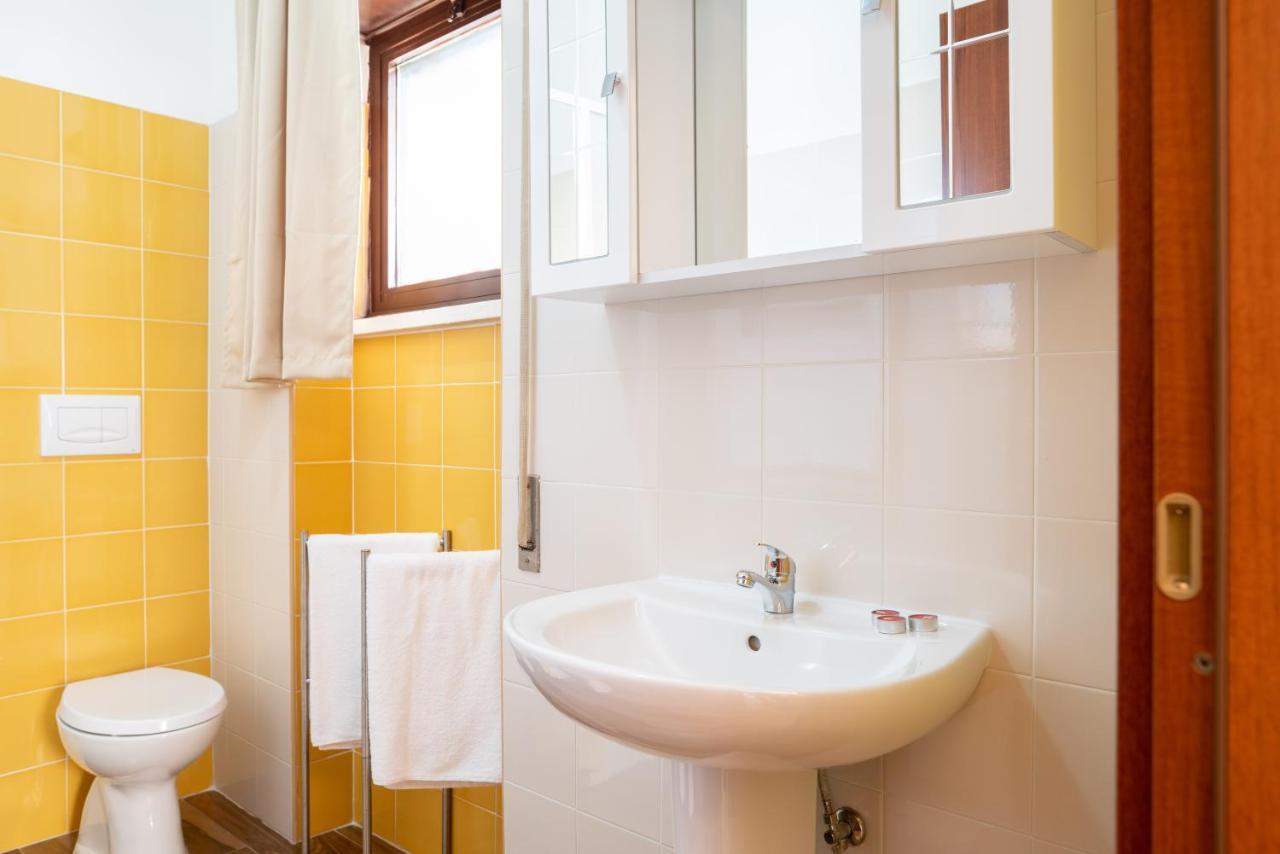 Myricae Rooms Affittacamere No Late Arrival Fiumicino Dış mekan fotoğraf
