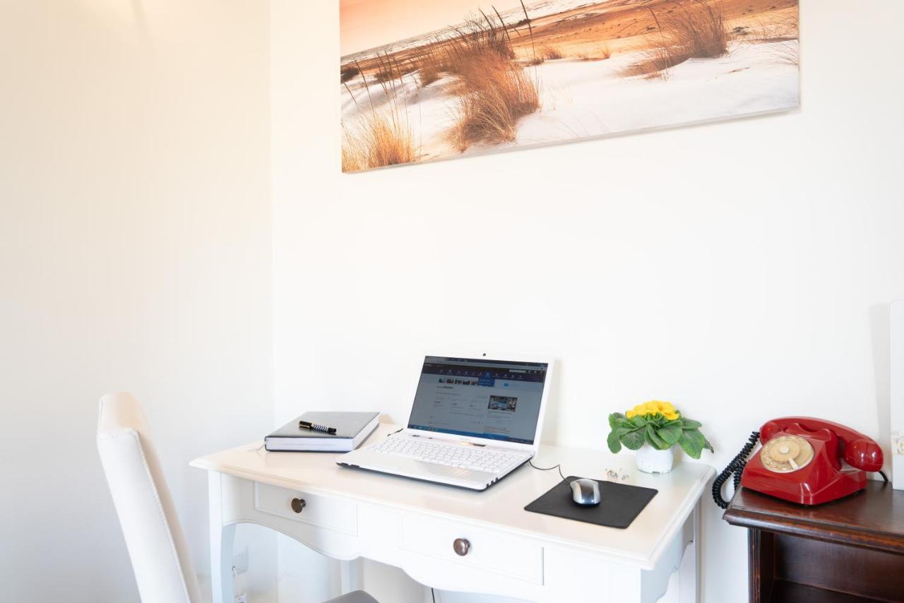 Myricae Rooms Affittacamere No Late Arrival Fiumicino Dış mekan fotoğraf